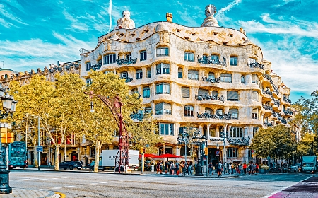 How to get from Madrid to Barcelona: train, plane, car and the best travel options_71