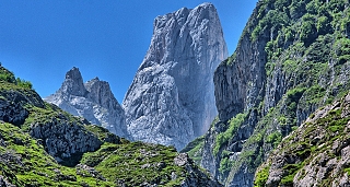 Road trip through the Green North: history, mountains and sea in a single experience