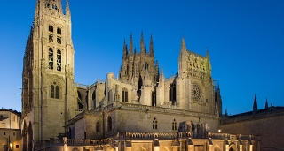 Ruta en tren por Castilla y León: historia y tradición española