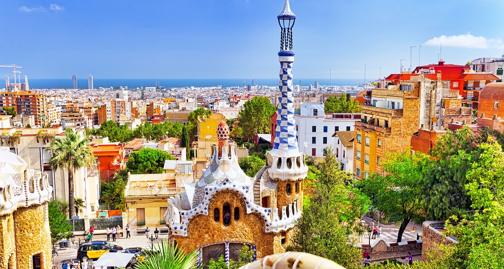 Ruta en tren por el Levante español entre Alicante, Valencia y Barcelona