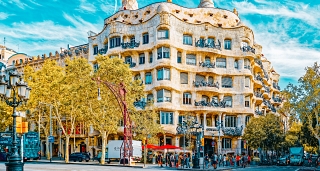 Ruta en tren por el Levante español entre Alicante, Valencia y Barcelona