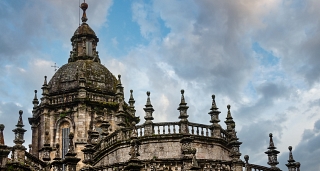 Ruta en tren por el Norte Verde de España: de Bilbao a Santiago