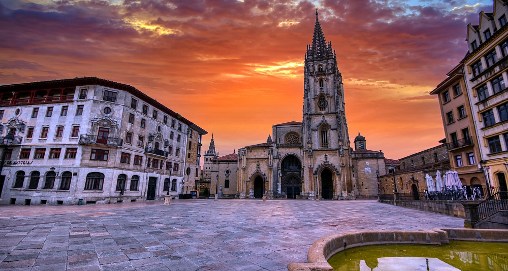 Ruta en tren por el Norte Verde de España: de Bilbao a Santiago