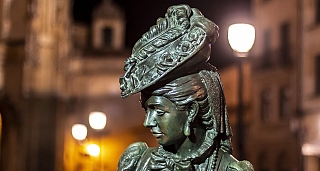 Ruta en tren por el Norte Verde de España: de Bilbao a Santiago