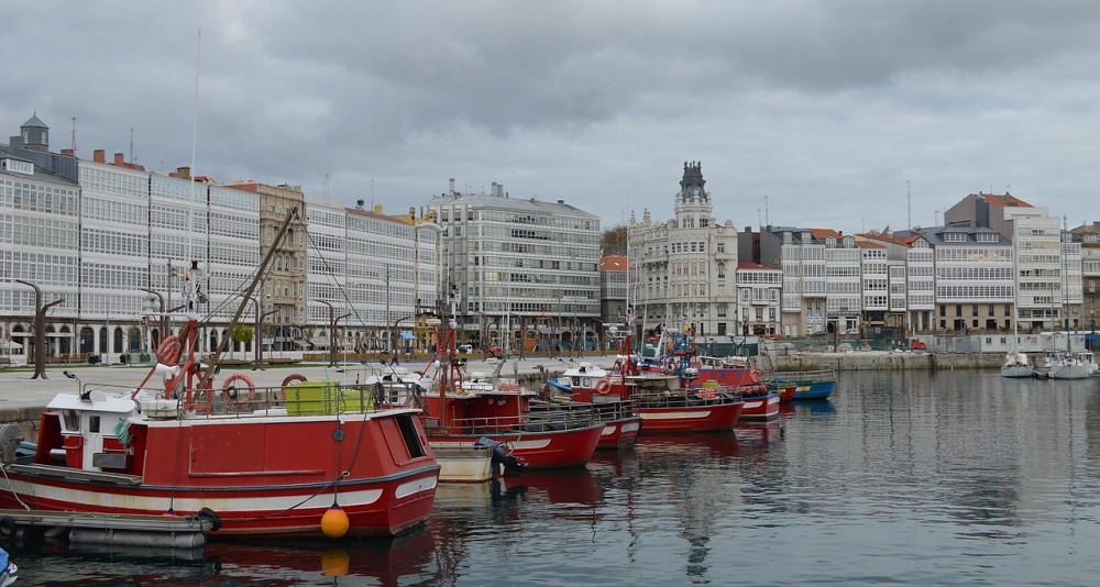 Ruta en tren por el Norte Verde de España: de Bilbao a Santiago