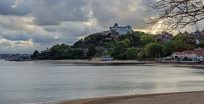 Ruta en tren por el Norte Verde de España: de Bilbao a Santiago