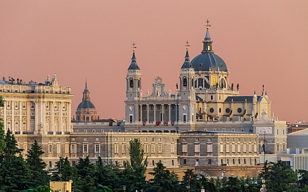 The Cities in Spain You Cannot Miss_25