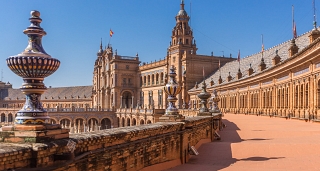 Train route through Andalusia: Madrid, Córdoba, Seville and Granada