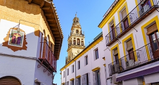 Train route through Andalusia: Madrid, Córdoba, Seville and Granada