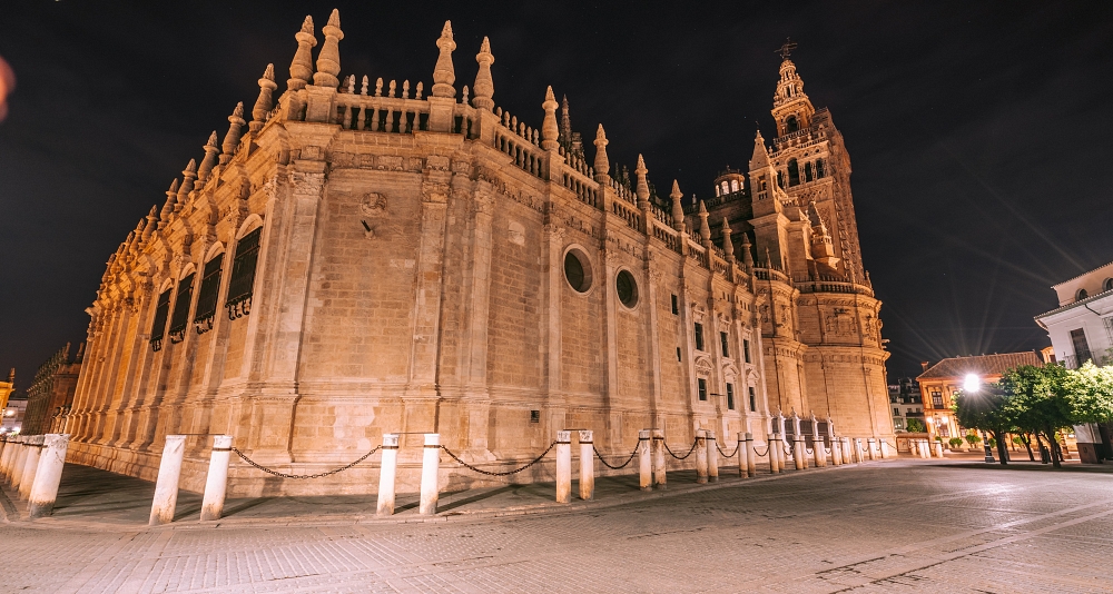 Train route through Andalusia: Madrid, Córdoba, Seville and Granada