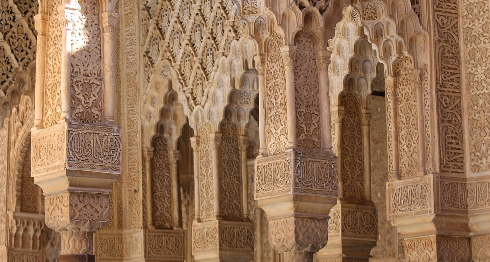 Train route through Andalusia: Madrid, Córdoba, Seville and Granada