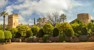 Train route through Andalusia: Madrid, Córdoba, Seville and Granada