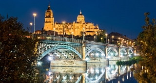 Train route through Castile and León: Spanish history and tradition