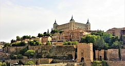 Train route through Castile: Madrid, Toledo and Segovia