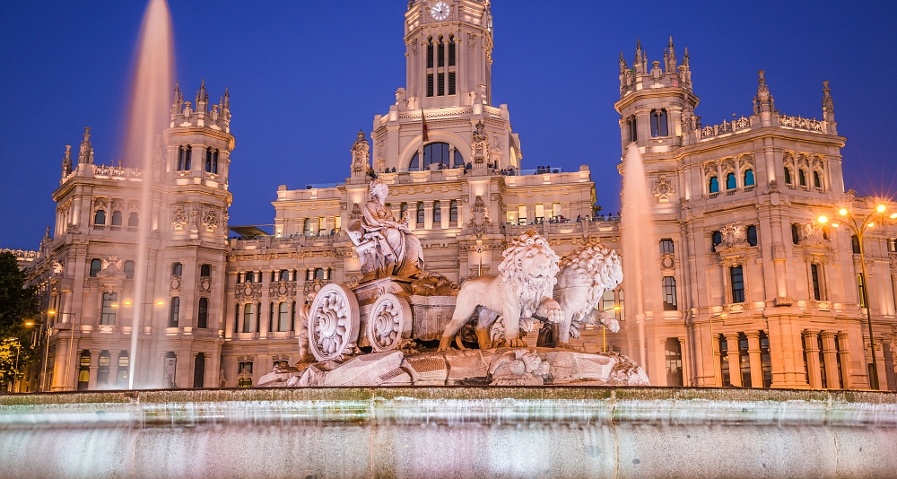 Train route through Eastern Spain: Alicante, Valencia and Barcelona