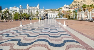 Train route through Eastern Spain: Alicante, Valencia and Barcelona